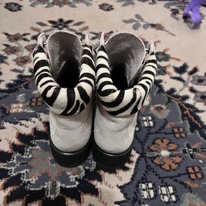 WOMEN'S TIMBERLAND Light Gray PREMIUM 6-INCH WATERPROOF BOOTS Size 10